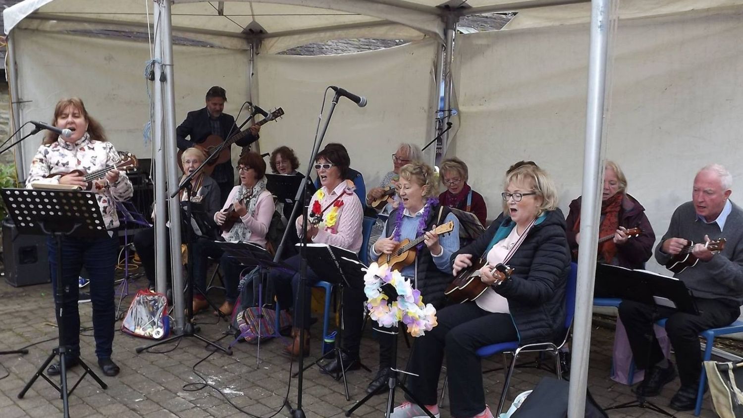 Accolade – communicating through music